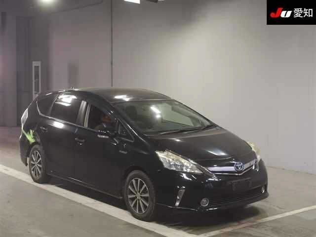 30605 Toyota Prius alpha ZVW41W 2011 г. (JU Aichi)